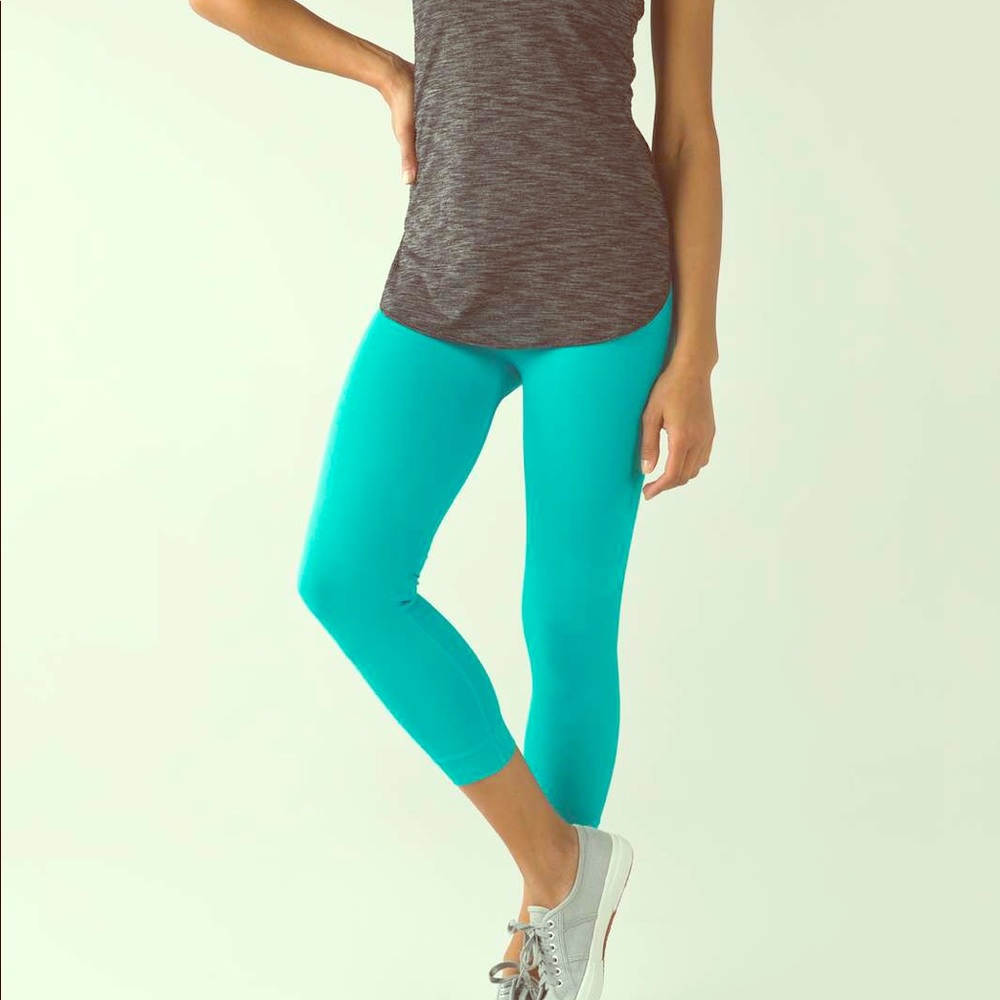 Lululemon Zone In Crops